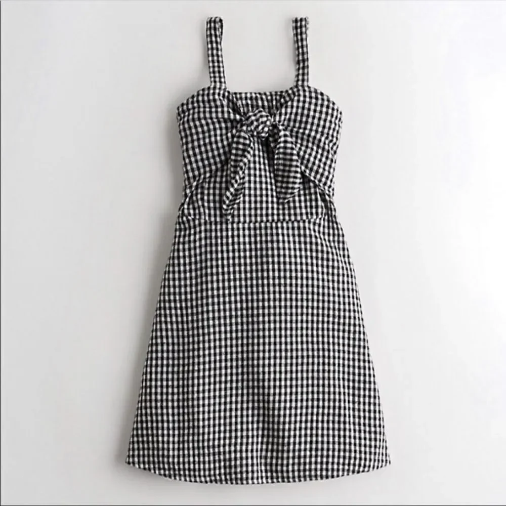 ✨ hollister black gingham tie-front mini dress✨